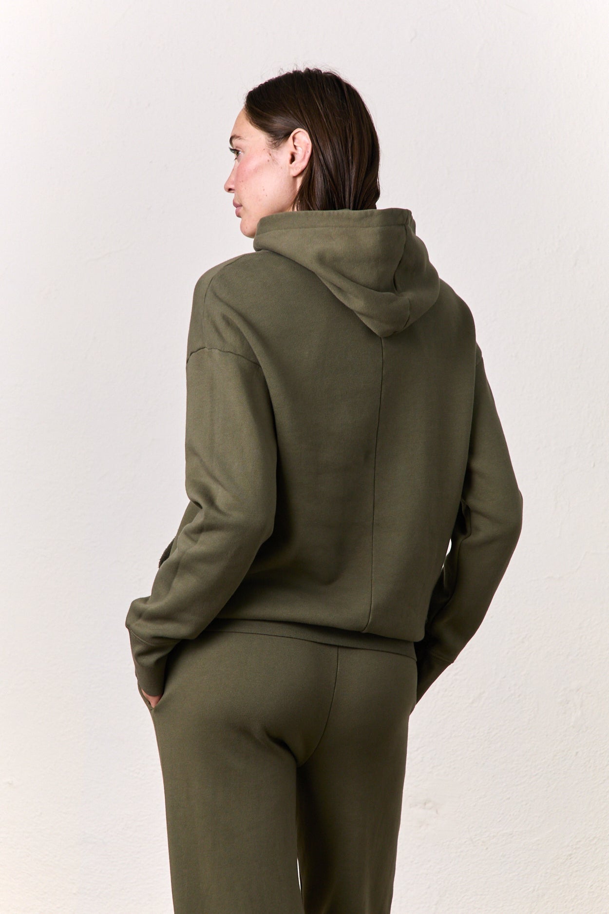 ELLIS RELAXED COZY FLEECE HOODY