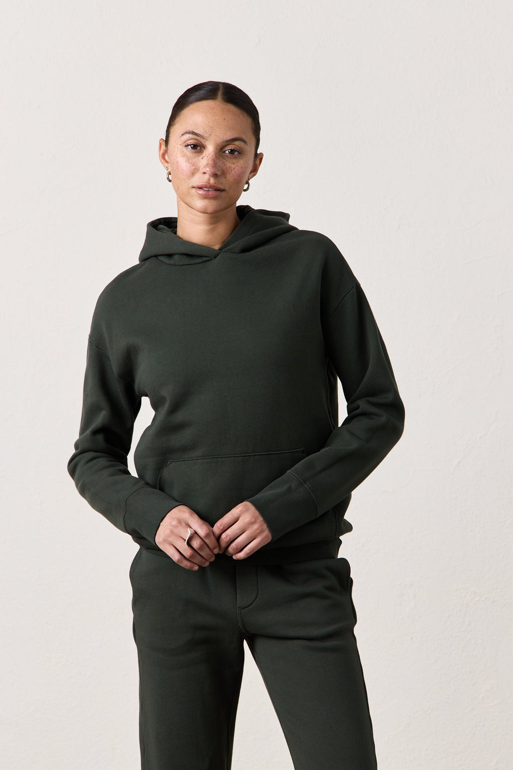 ELLIS RELAXED COZY FLEECE HOODY