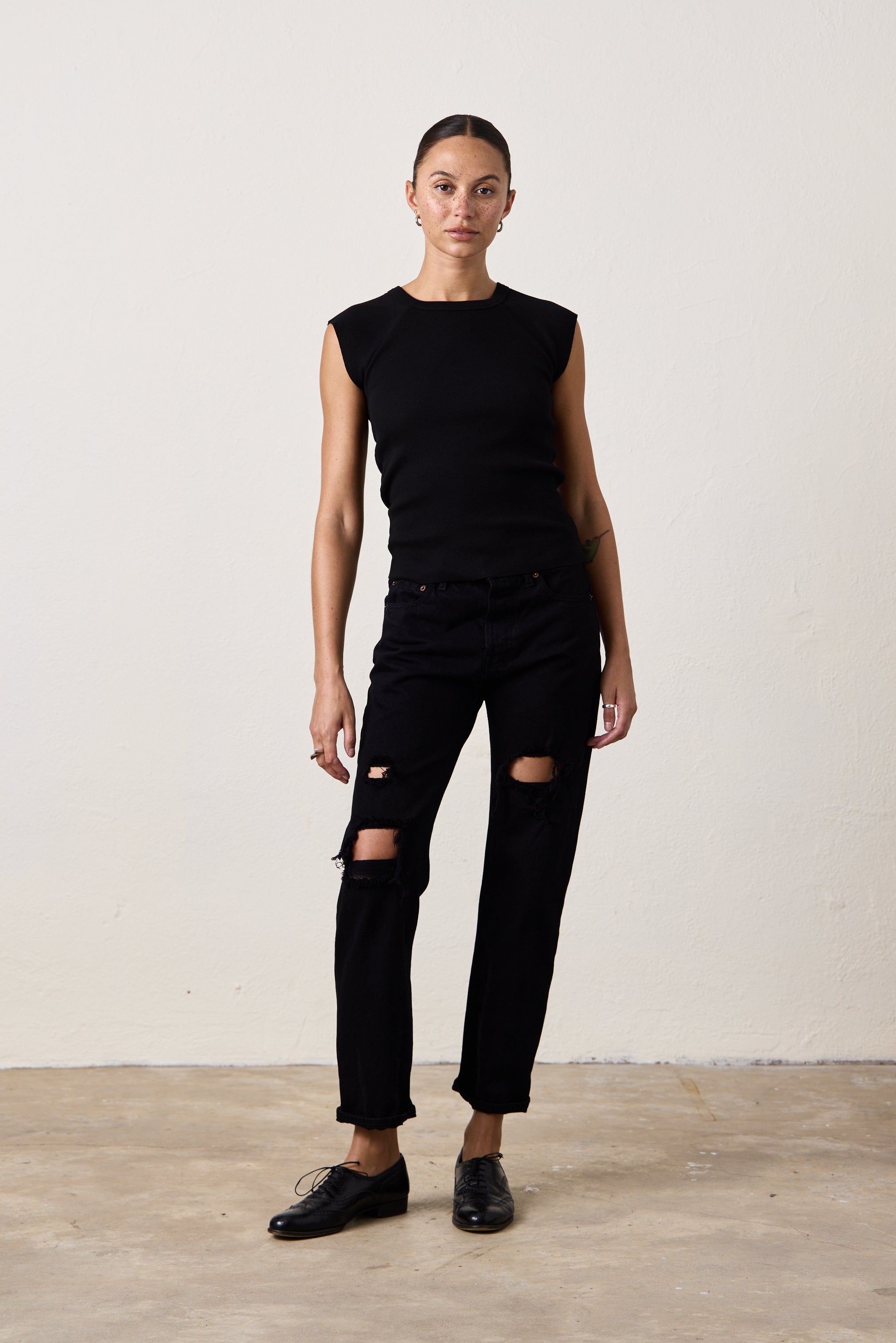 CHLOE FITTED RIB TEE