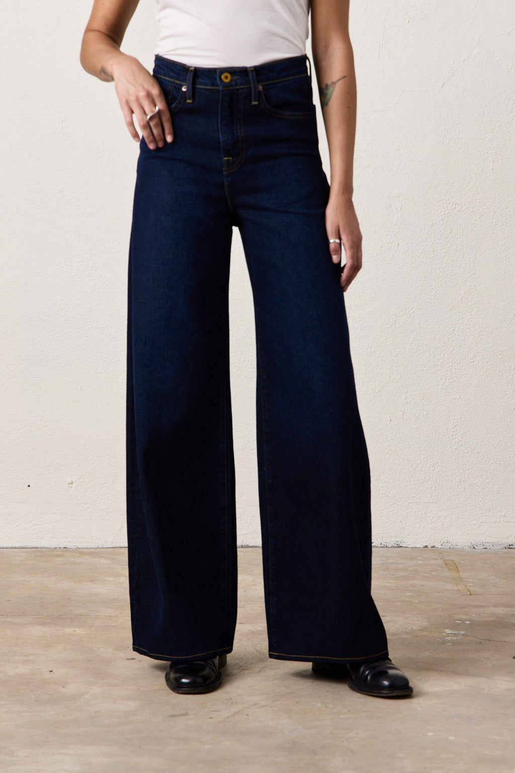 DELTA HIGH WAIST WIDE LEG JEAN